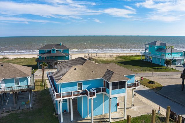 2703 Gillespie, Crystal Beach, TX 77650