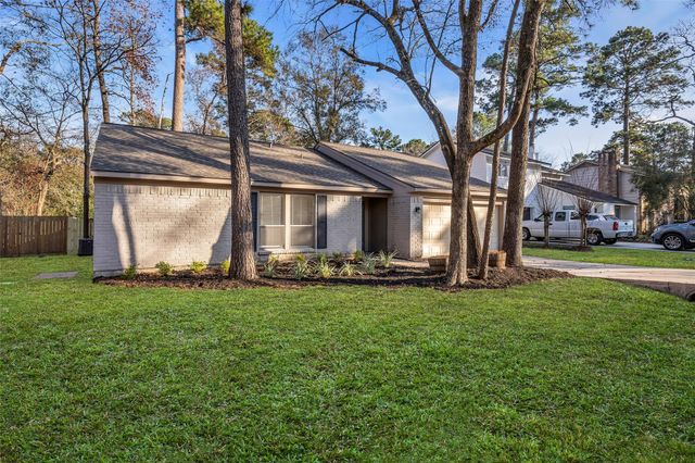 8 Still Glen Court, The Woodlands, TX 77381