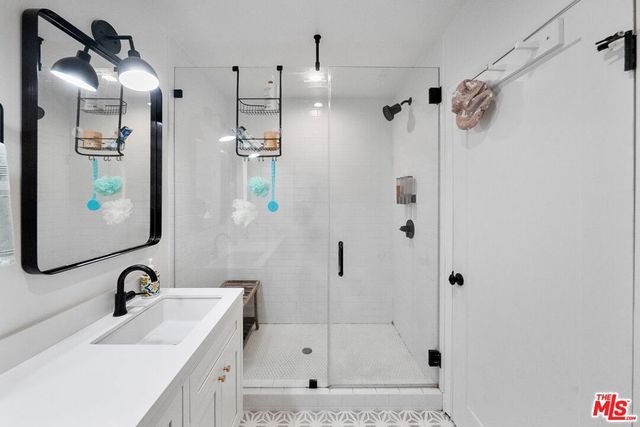 4406 Don Diablo Drive, Los Angeles, CA 90008