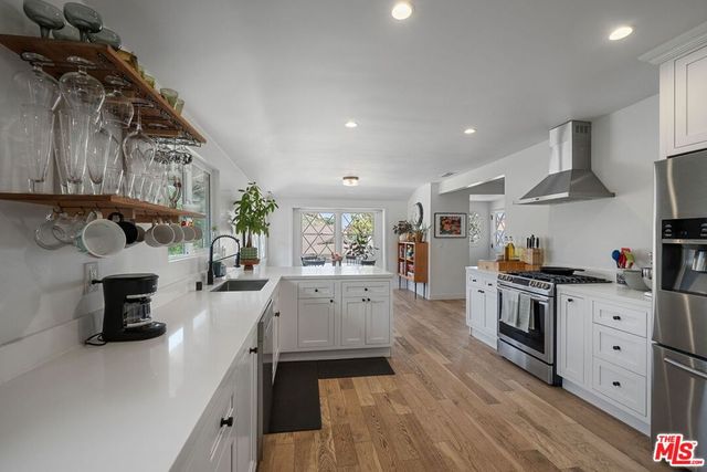 4406 Don Diablo Drive, Los Angeles, CA 90008