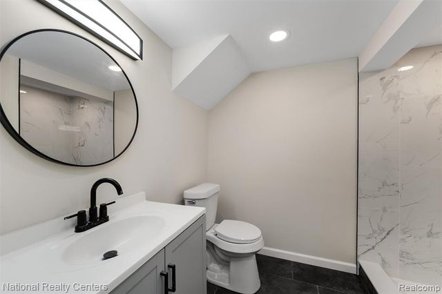 793 Orlando Avenue, Pontiac, MI 48340