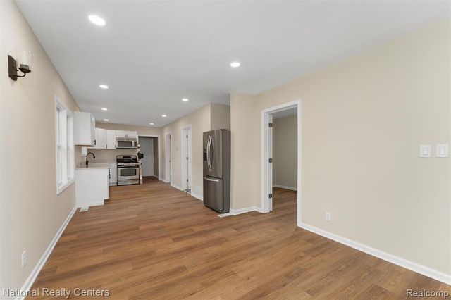 793 Orlando Avenue, Pontiac, MI 48340