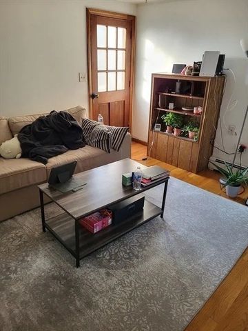 639 Lincoln 2, Waltham, MA 02453