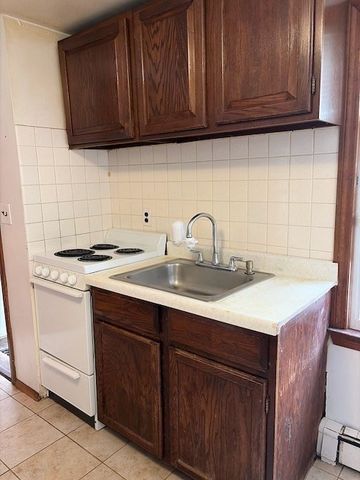 639 Lincoln 2, Waltham, MA 02453