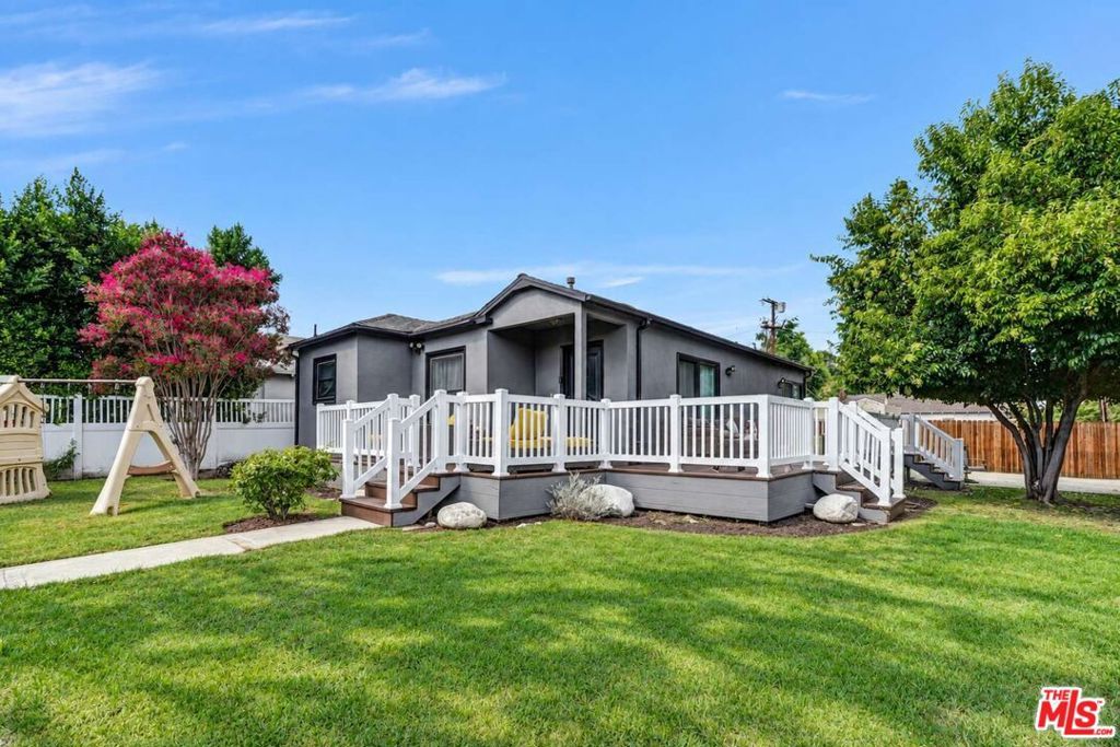 22603 Mariano Street, Woodland Hills, CA 91367 — exterior