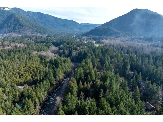 24375 E FAHIE Ln, Welches, OR 97067