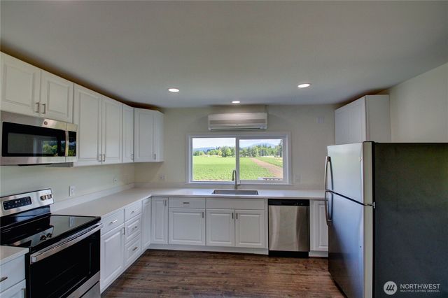 11132 Sterling Road, Sedro Woolley, WA 98284