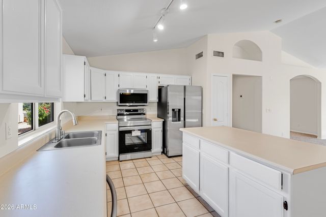 3321 W GARY Drive, Chandler, AZ 85226