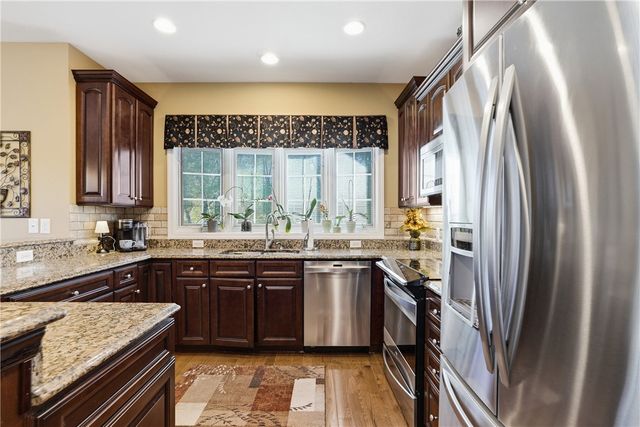 743 Gamble Rd, North Fayette, PA 15071