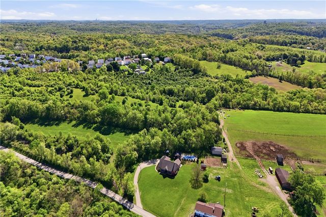 743 Gamble Rd, North Fayette, PA 15071