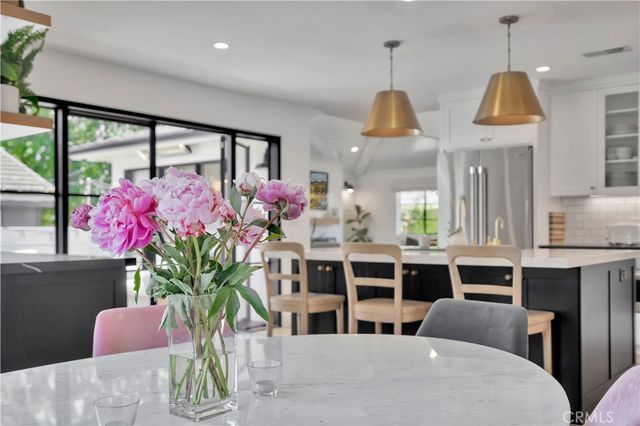 206 Del Mar Avenue, Costa Mesa, CA 92627