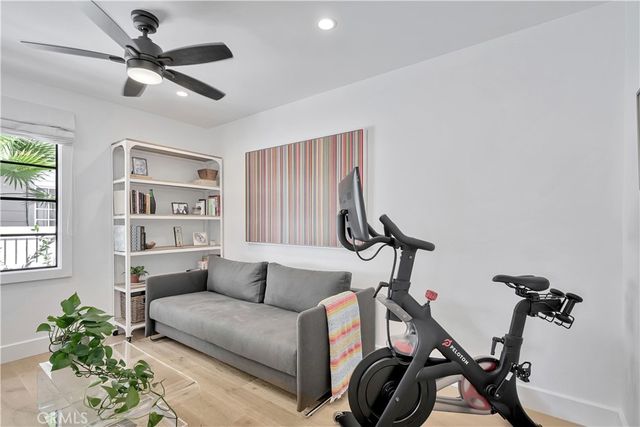 206 Del Mar Avenue, Costa Mesa, CA 92627