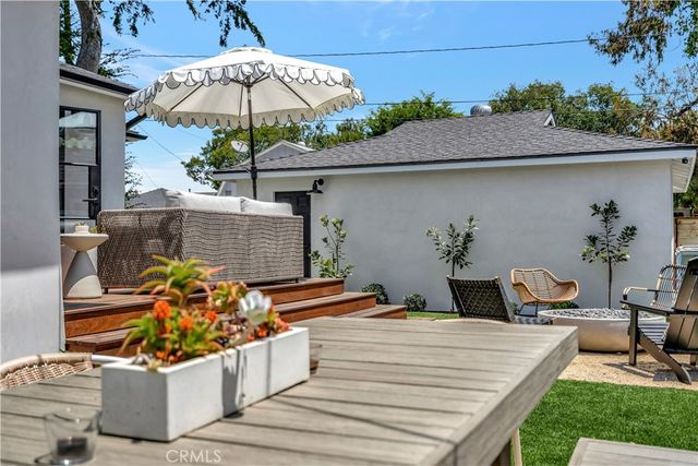 206 Del Mar Avenue, Costa Mesa, CA 92627