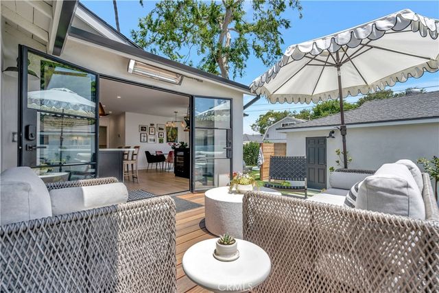 206 Del Mar Avenue, Costa Mesa, CA 92627