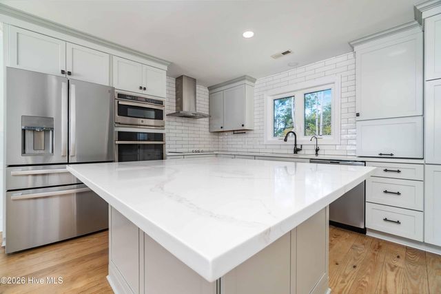 3465 Janiero Road, Arapahoe, NC 28510