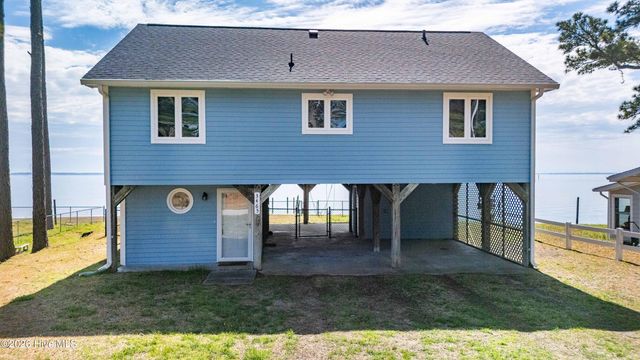 3465 Janiero Road, Arapahoe, NC 28510