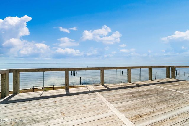 3465 Janiero Road, Arapahoe, NC 28510