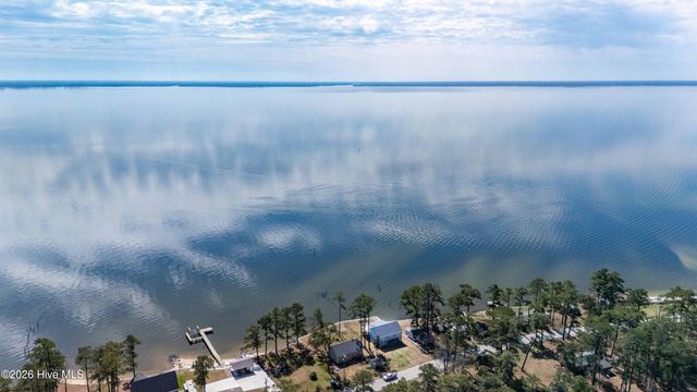 3465 Janiero Road, Arapahoe, NC 28510