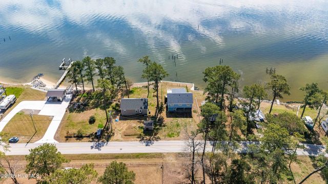 3465 Janiero Road, Arapahoe, NC 28510