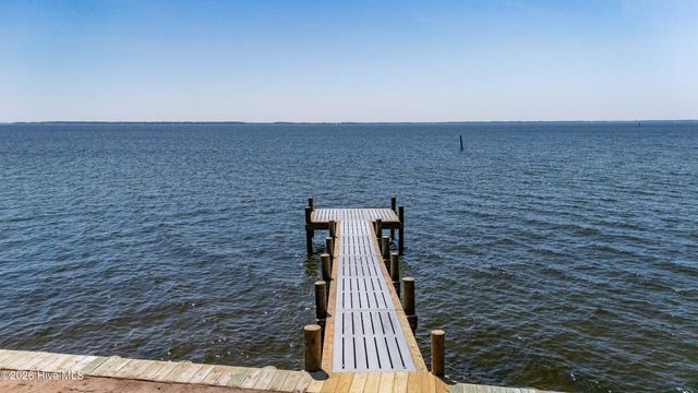 3465 Janiero Road, Arapahoe, NC 28510