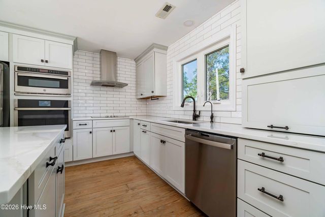 3465 Janiero Road, Arapahoe, NC 28510