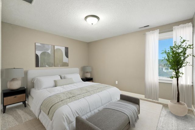 16846 Peridotite Cove, Huntertown, IN 46748