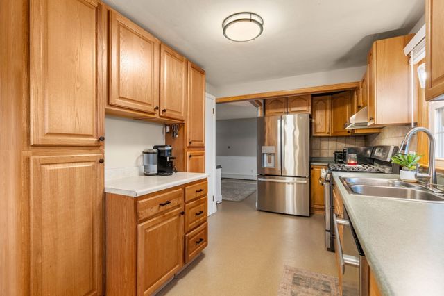 38 Grandview Drive, Westfield, MA 01085