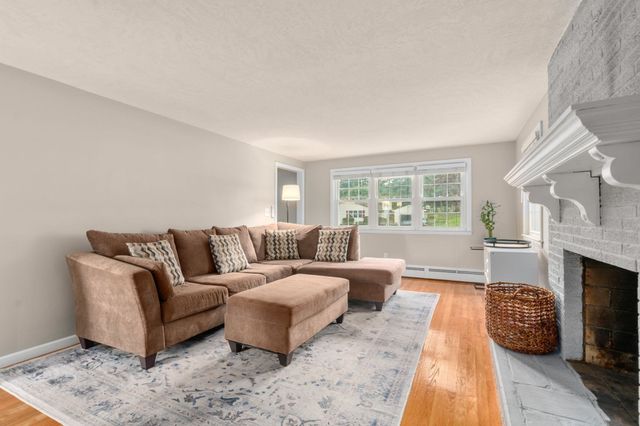 38 Grandview Drive, Westfield, MA 01085