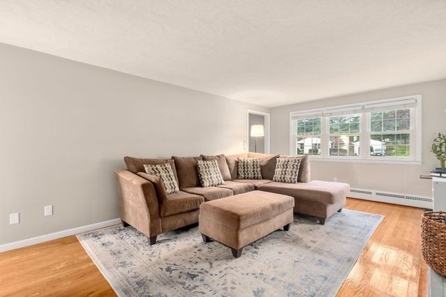38 Grandview Drive, Westfield, MA 01085