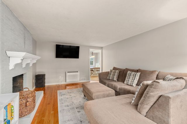 38 Grandview Drive, Westfield, MA 01085