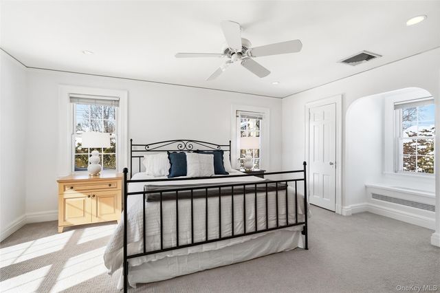 17 Emerson Place, Harrison, NY 10528