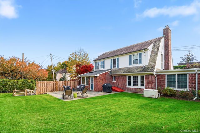 17 Emerson Place, Harrison, NY 10528