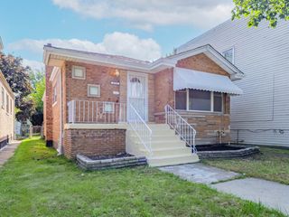 8139 S Exchange Avenue, Chicago, IL 60617