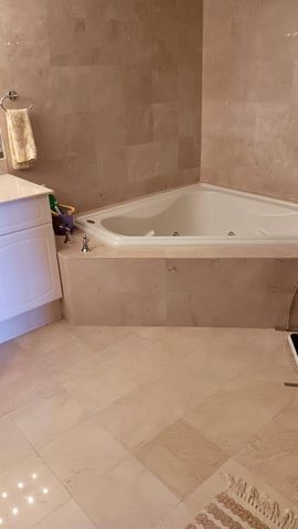 4240 Galt Ocean Drive 704, Fort Lauderdale, FL 33308