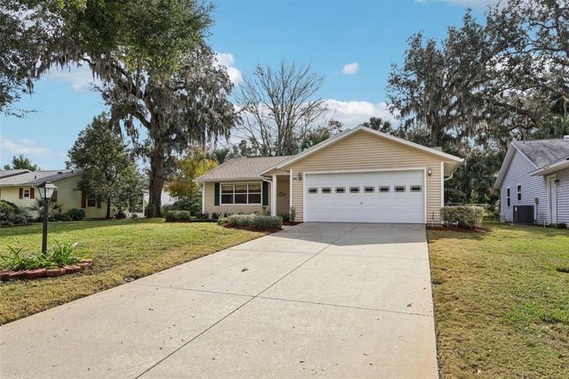 305 BRIGADOON CIRCLE, Leesburg, FL 34788