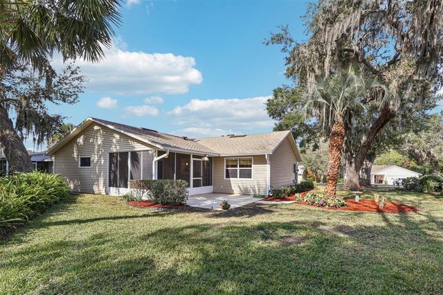 305 BRIGADOON CIRCLE, Leesburg, FL 34788