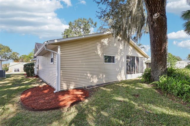 305 BRIGADOON CIRCLE, Leesburg, FL 34788