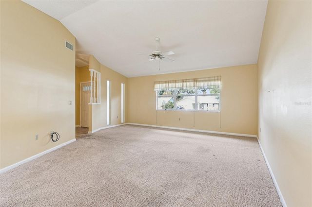 305 BRIGADOON CIRCLE, Leesburg, FL 34788