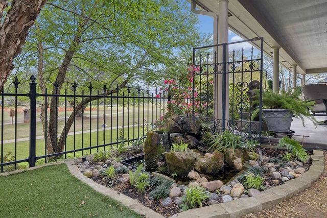 1225 Pine Street, Kilgore, TX 75662