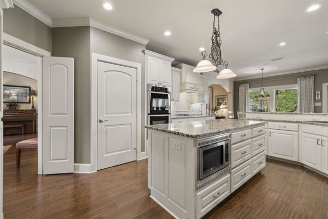 1225 Pine Street, Kilgore, TX 75662