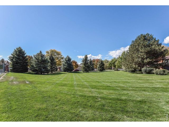 2059 Adriel Dr, Fort Collins, CO 80524