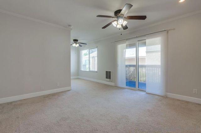 8628 Via Mallorca D, La Jolla, CA 92037