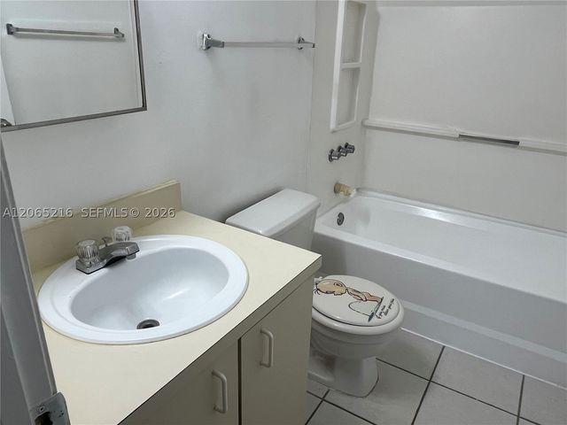 14930 SW 82nd Ter 16-205, Miami, FL 33193
