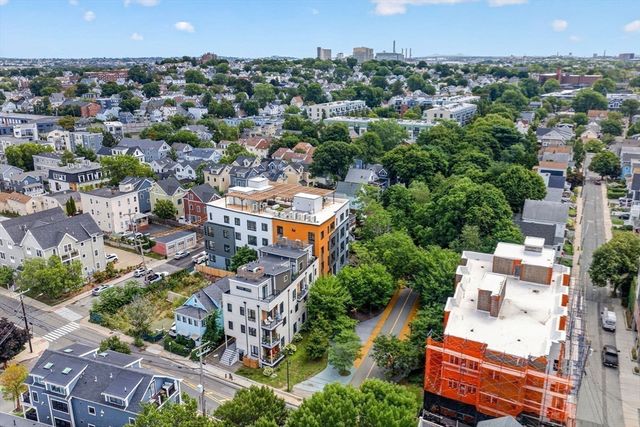 13 Warwick Street 106, Somerville, MA 02145