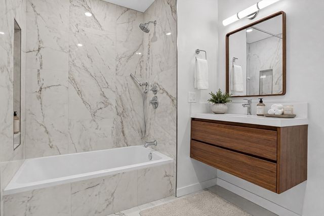 13 Warwick Street 106, Somerville, MA 02145
