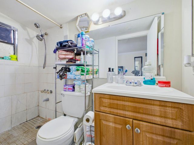 5509 W Garden Avenue, West Palm Beach, FL 33405