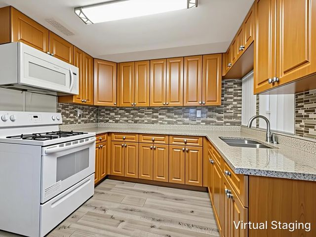 5509 W Garden Avenue, West Palm Beach, FL 33405