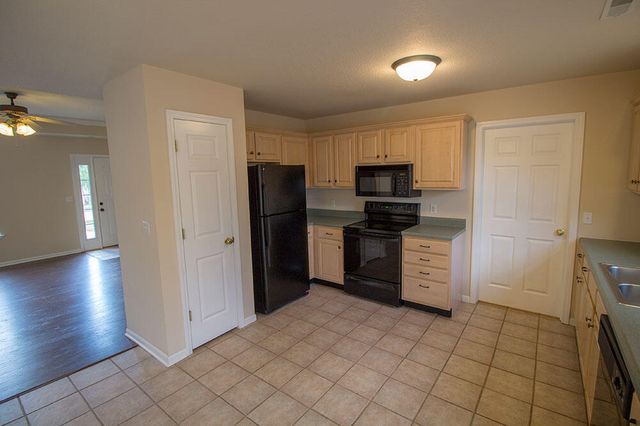 1871 HARMONY ST, Columbia, MO 65203