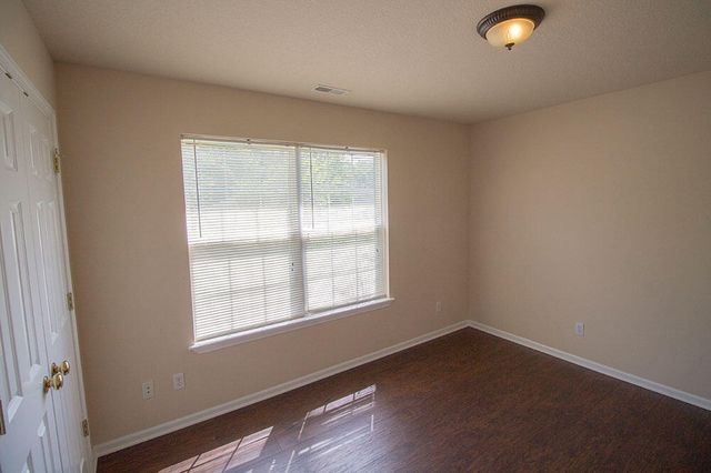 1871 HARMONY ST, Columbia, MO 65203