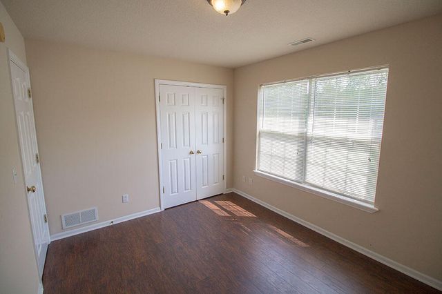 1871 HARMONY ST, Columbia, MO 65203